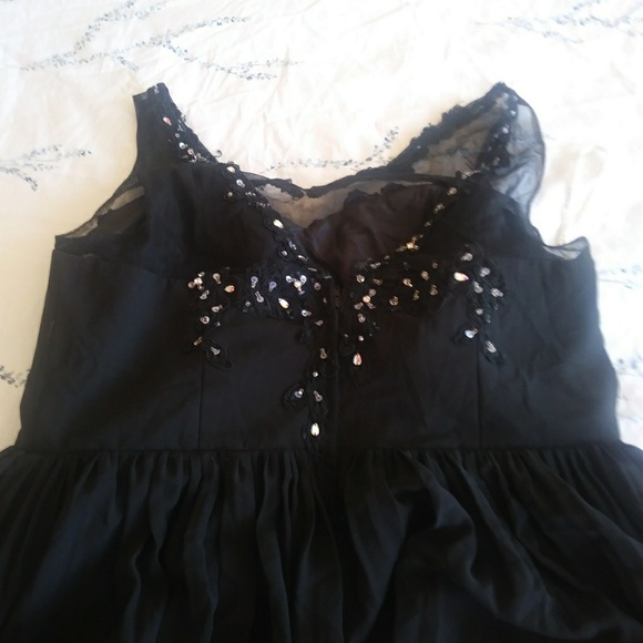 Black Prom/Formal Dress - Picture 3 of 4